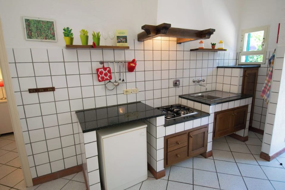 Trilocale Aleatico | Private kitchen | Espresso maker, coffee/tea maker, fridge, stovetop