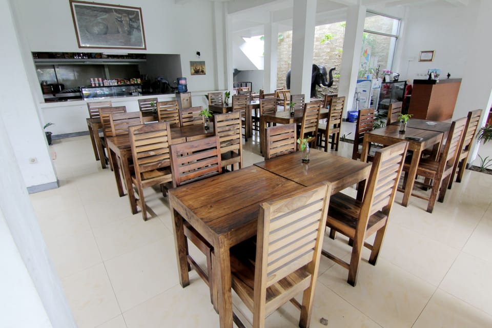 Free daily local cuisine breakfast