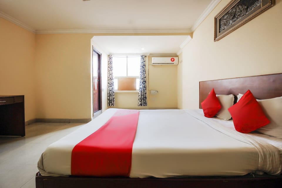 Double or Twin Room | Free WiFi, bed sheets