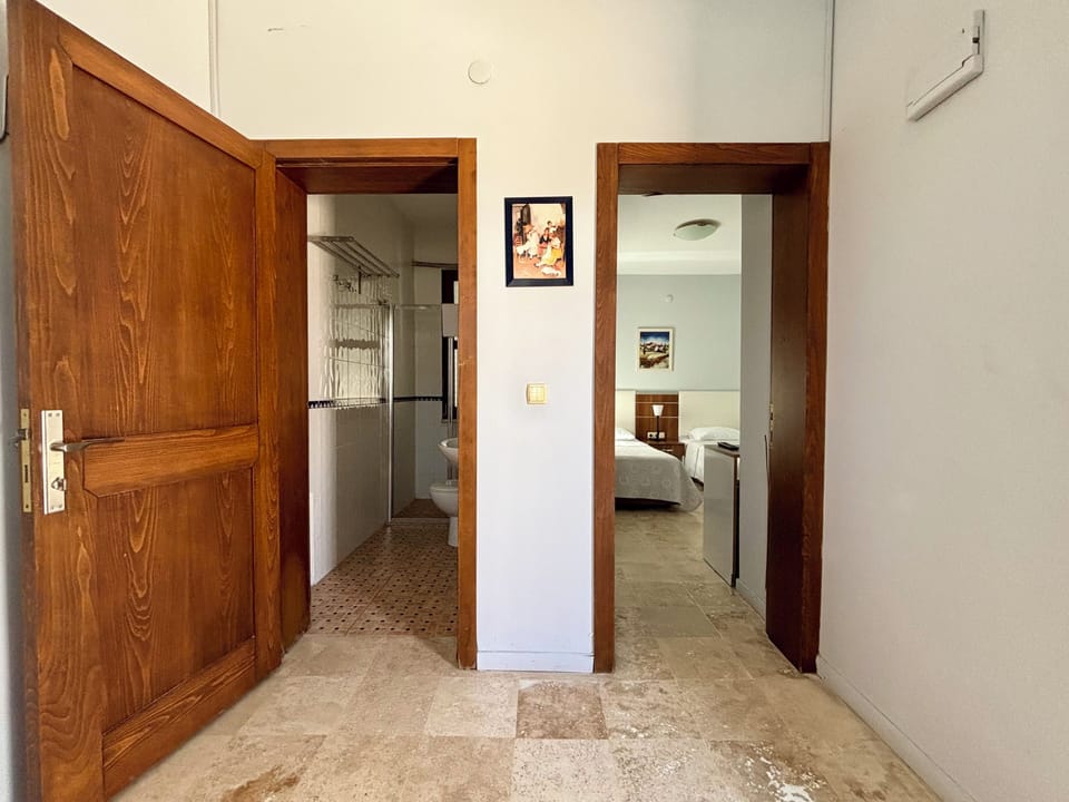 Family Room, Connecting Rooms | Minibar, desk, laptop workspace, blackout drapes