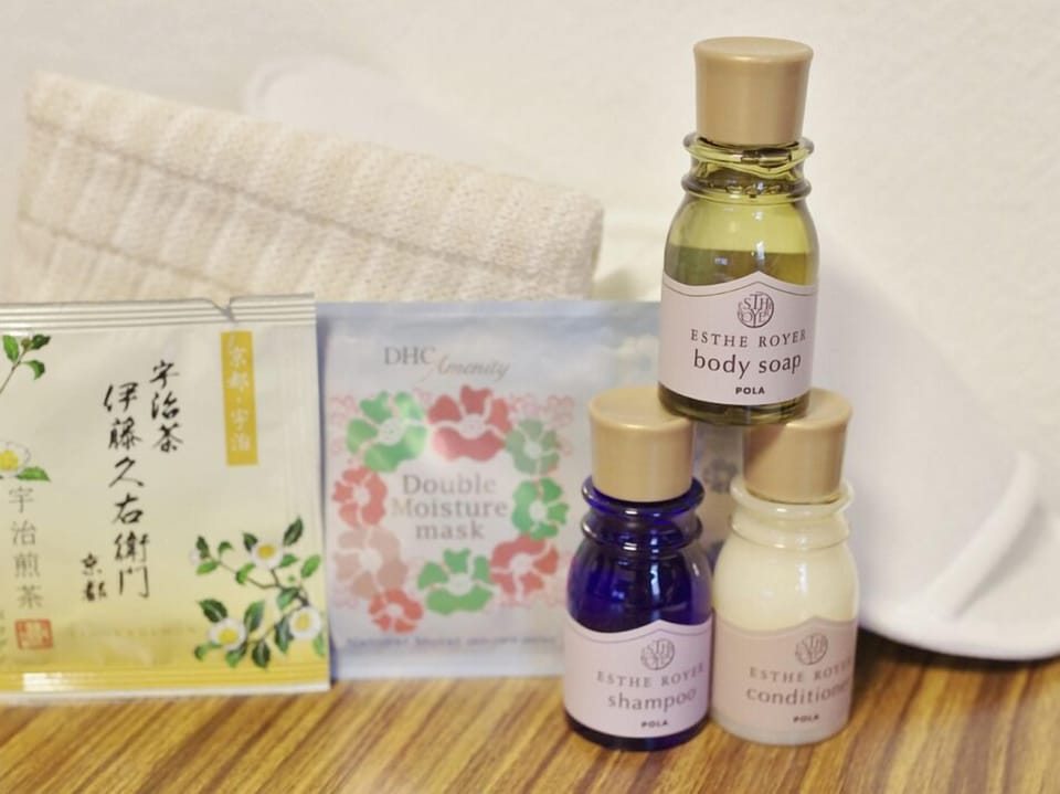 Bathroom amenities
