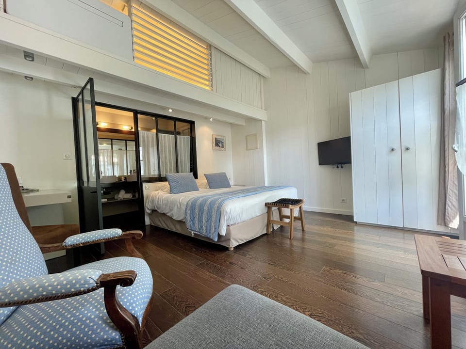 Comfort Room, 1 Bedroom, Terrace, Ground Floor | Premium bedding, memory foam beds, in-room safe, individually decorated