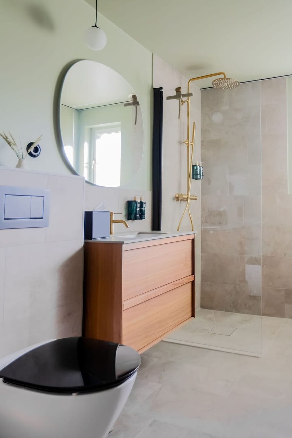 Free toiletries, hair dryer, towels