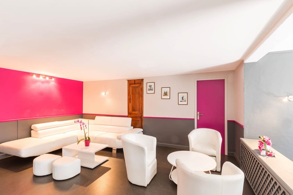 Logis Hotel les Cimes Hotel in Occitanie