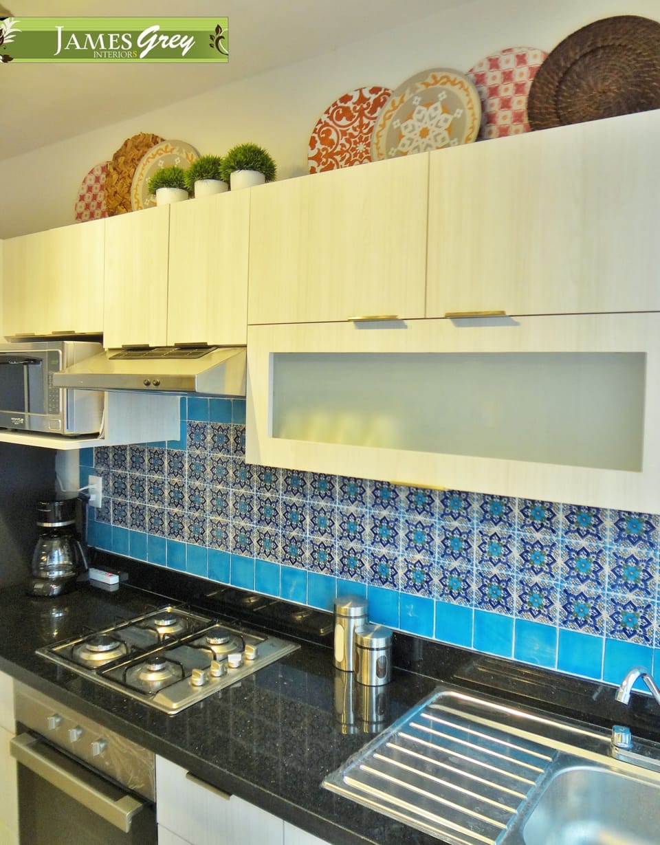 Modern kitchen will all the facilities.