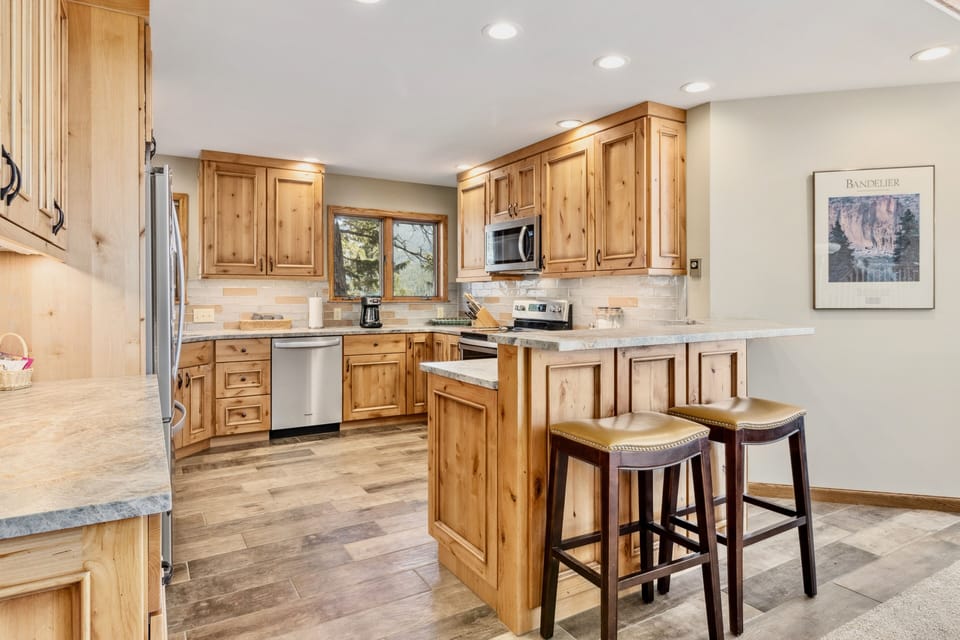 Indoors, Kitchen, Hardwood, Microwave, Oven