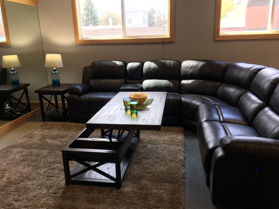 Coffee Table Top raises for dining option