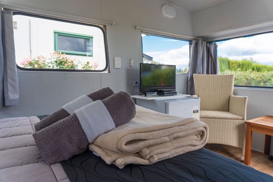 The Bellbird | WiFi (free), bed sheets