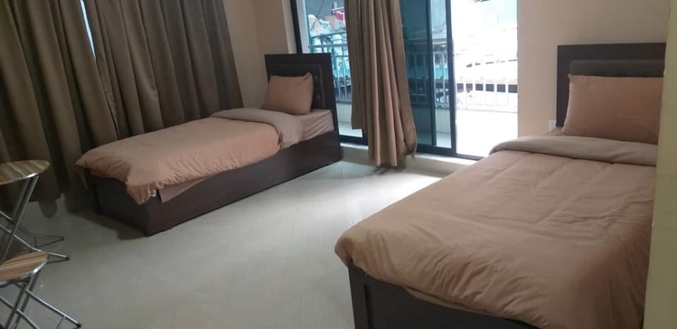 Double or Twin Room, 2 Twin Beds | WiFi (free), bed sheets
