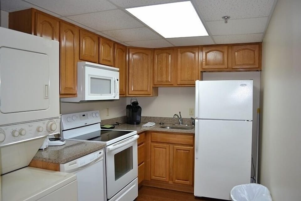 Refrigerator, Room, Indoors, Microwave, Oven