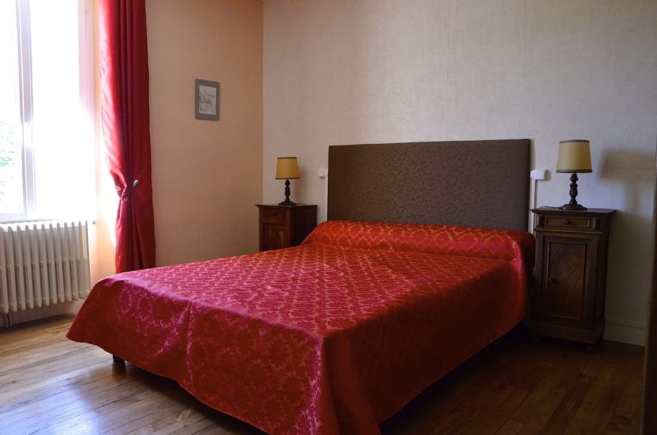 Double Room (Erable) | Individually decorated, individually furnished, desk, soundproofing