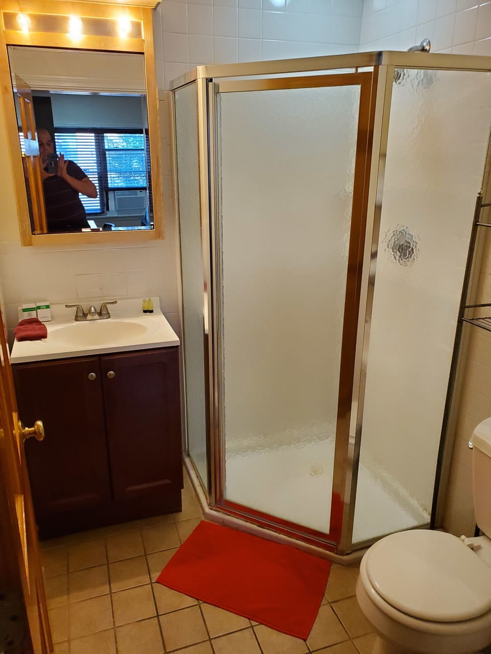 Shower, free toiletries, towels, soap