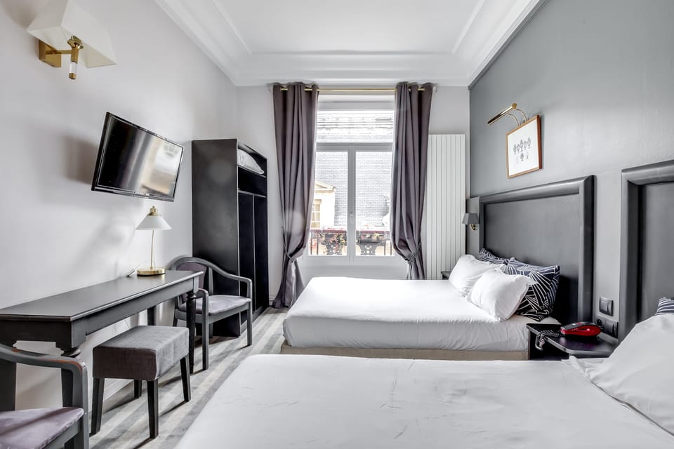 Triple Room, Multiple Beds | In-room safe, desk, blackout drapes, soundproofing