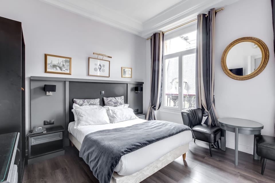 Double Room | In-room safe, desk, blackout drapes, soundproofing