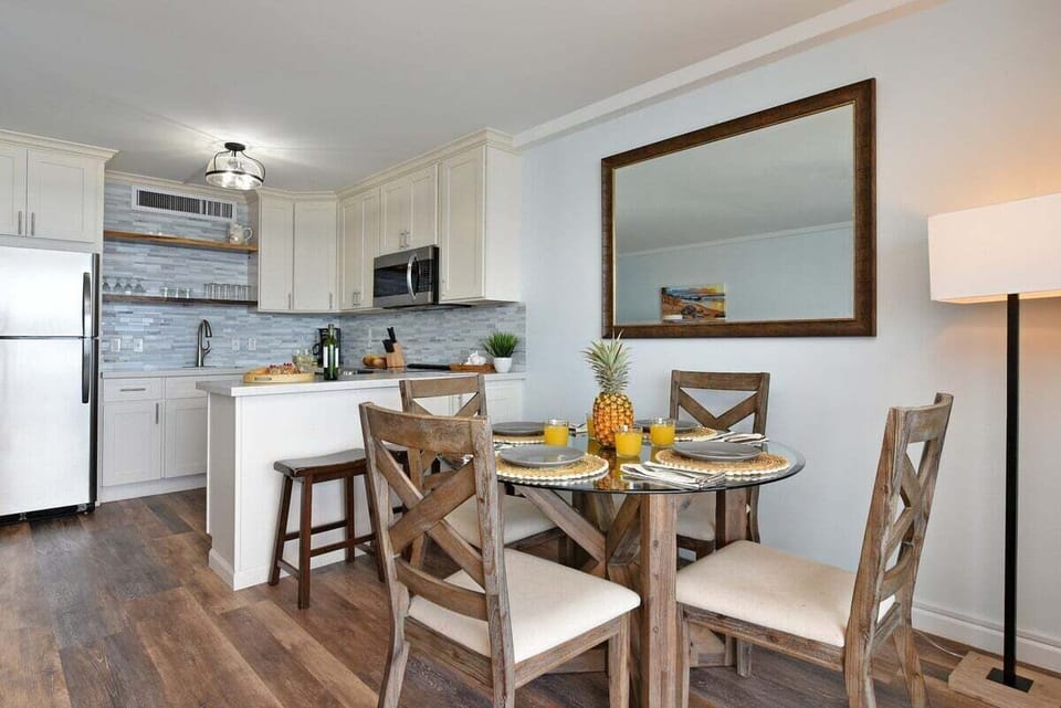 Kitchen counter with bar seating, perfect for quick breakfast