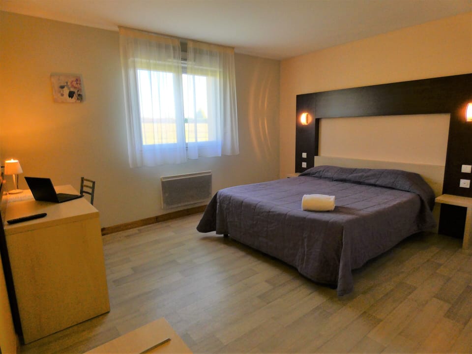 Standard Double Room | Premium bedding, individually furnished, desk, laptop workspace