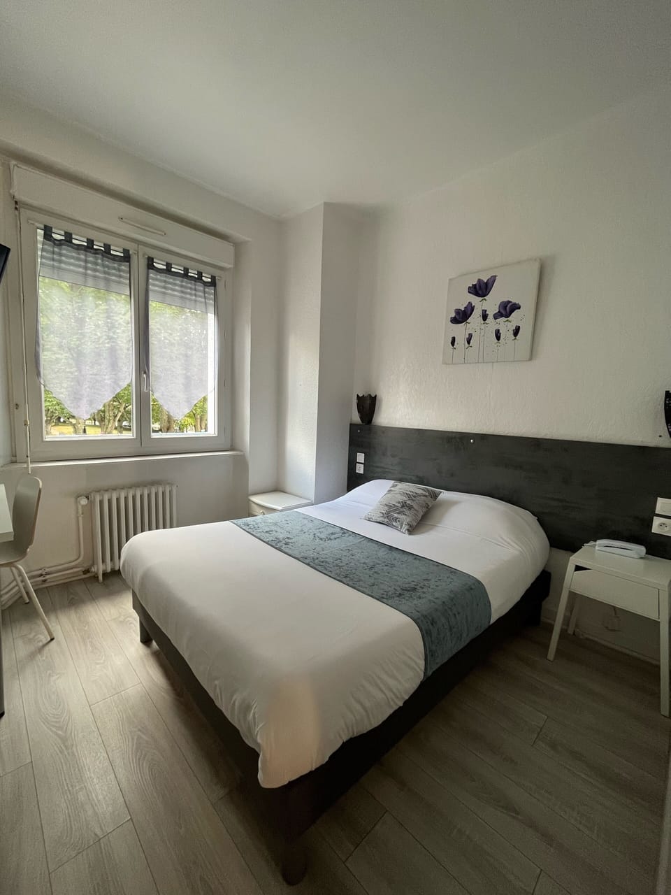 Classic Double Room | Premium bedding, desk, WiFi (free), bed sheets