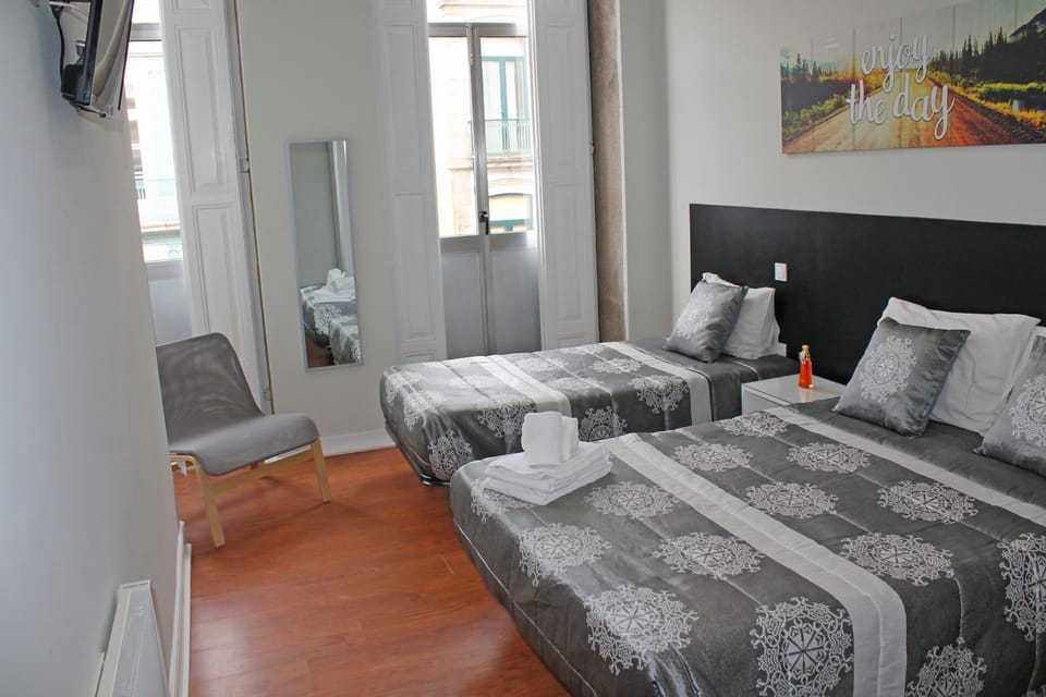 Triple Room, Private Bathroom | Desk, free WiFi