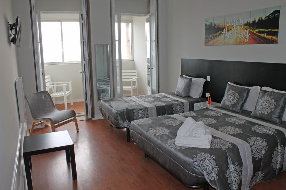 Triple Room, Private Bathroom | Desk, free WiFi