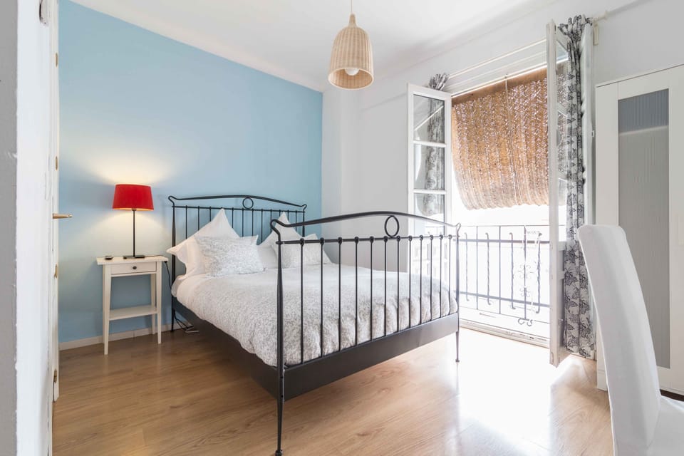 Double Room | Laptop workspace, soundproofing, iron/ironing board (on request)