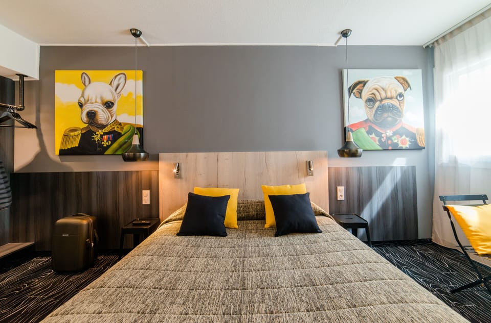 Superior Room | Desk, blackout drapes, soundproofing, iron/ironing board