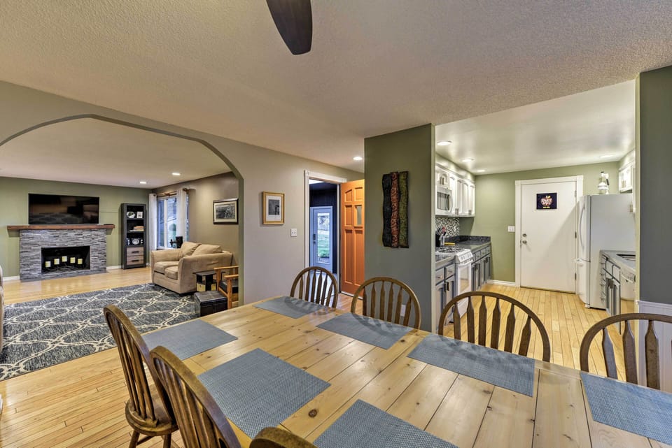 Interior | Central A/C & Heating