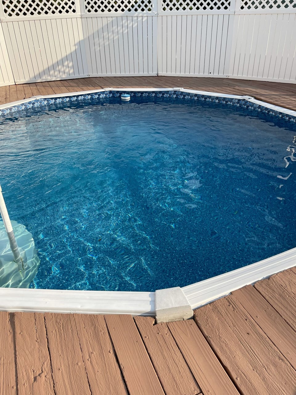 Private pool 18’ round 4’ deep 