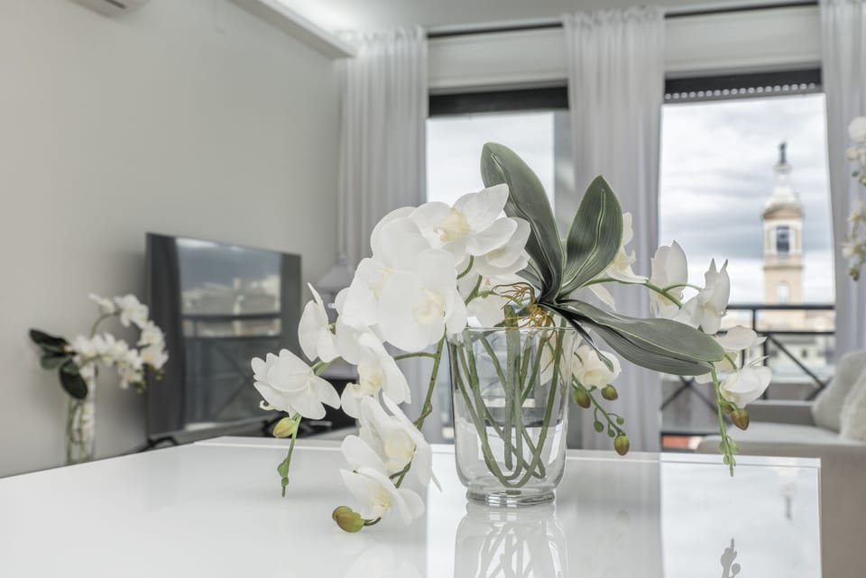 Apartment, Kitchen, City View (Le Scale) | Living area | LED TV