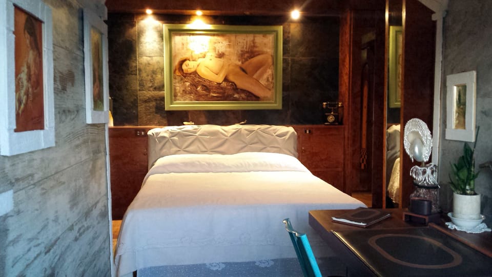 In-room safe, individually decorated, individually furnished, desk