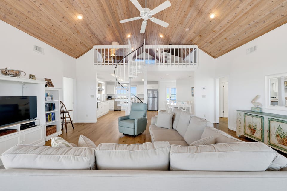 Open-living concept and view of the loft