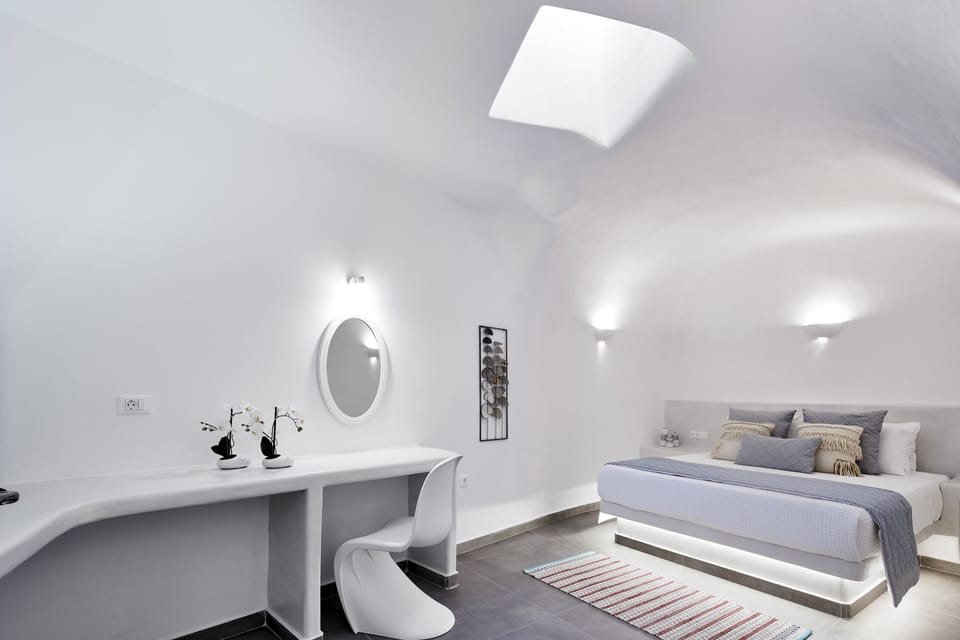 Deluxe Villa, 2 Bedrooms, Jetted Tub, Sea View | 2 bedrooms, premium bedding, in-room safe, desk