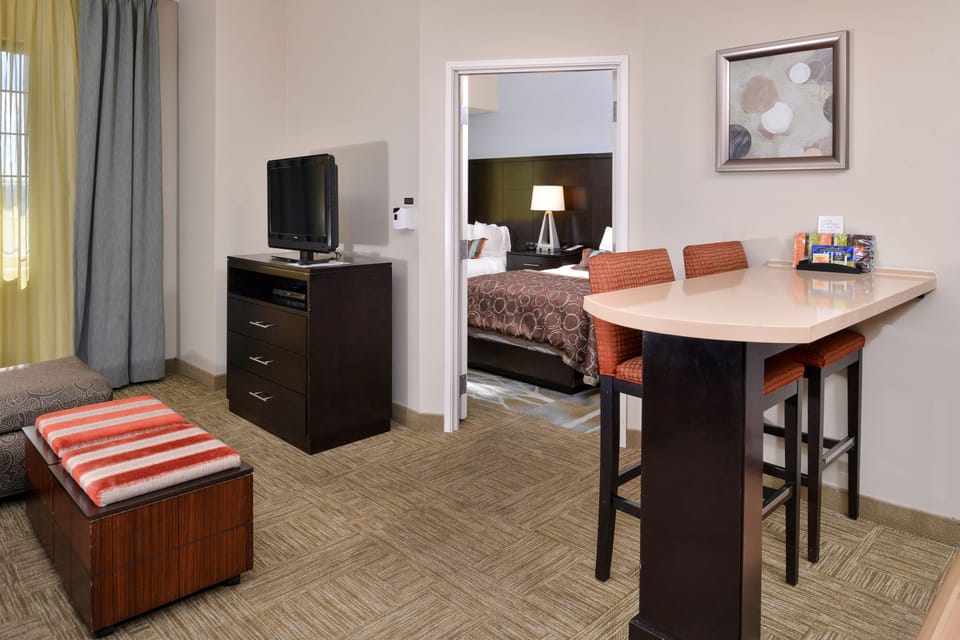 In-room safe, desk, iron/ironing board, WiFi (free)
