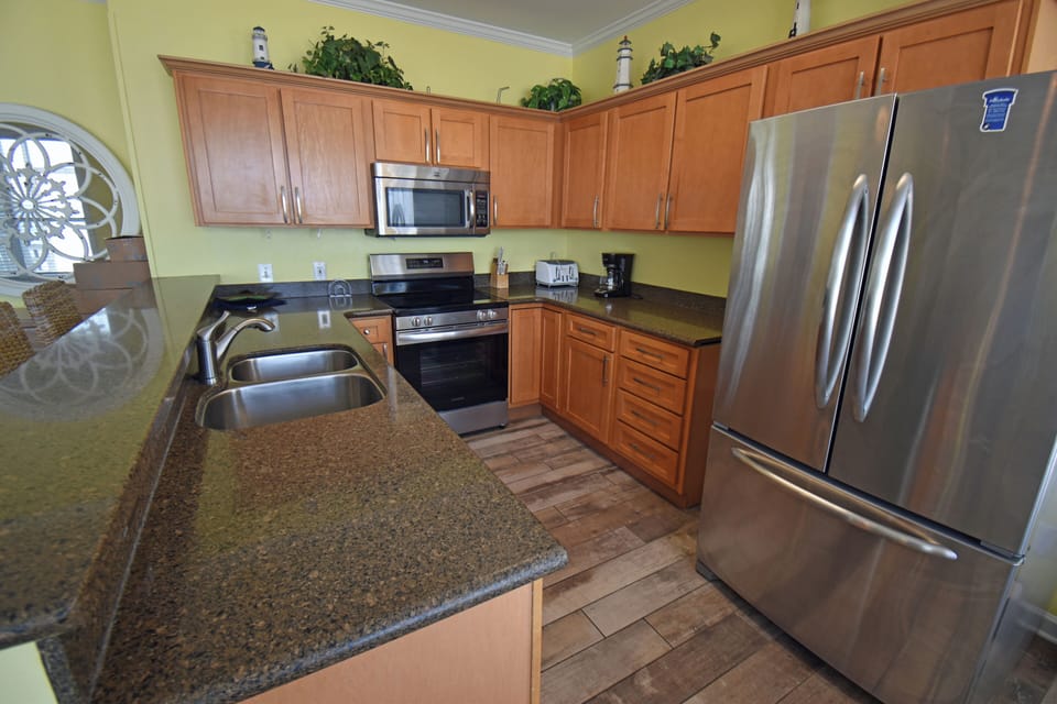Fully Equipped Kitchen!