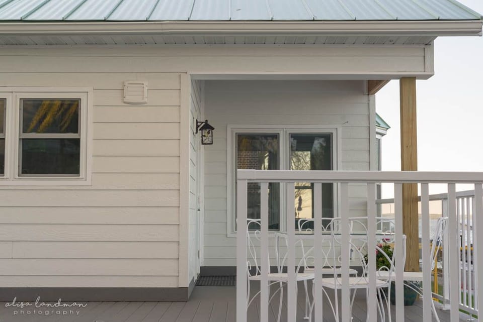 Entrance to Lily Pad Cottage