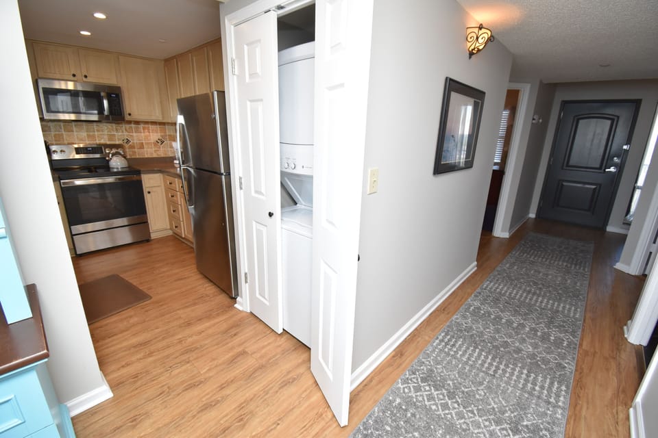 Private washer/dryer in unit.