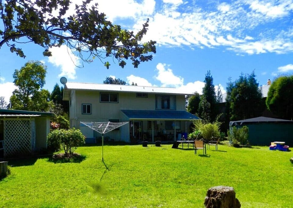 Spacious backyard 