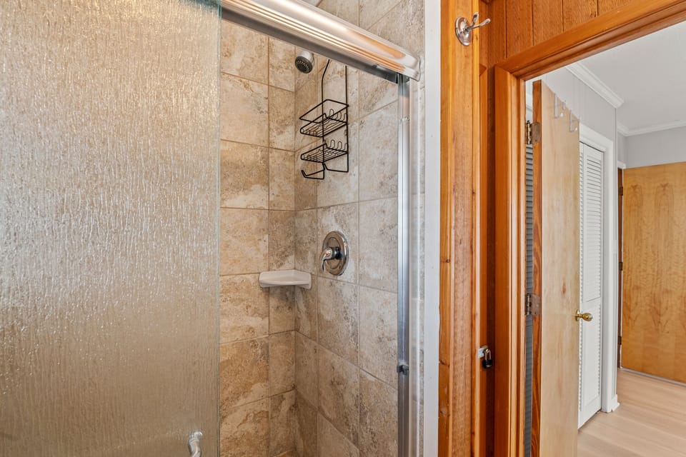 DU802: Pelican Post l Top Level Bedroom 4 Private Bath