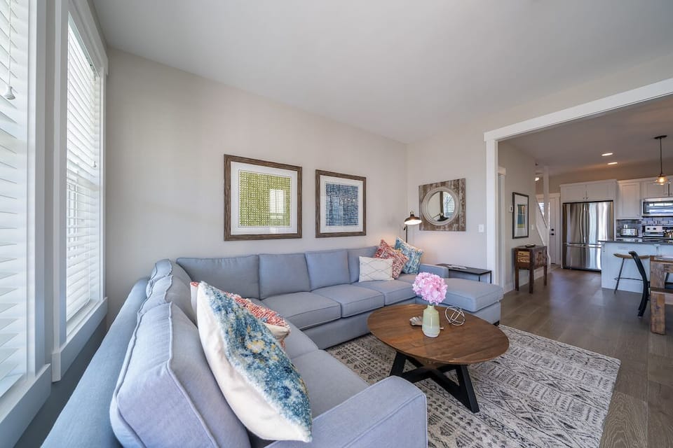 Spacious Living Room