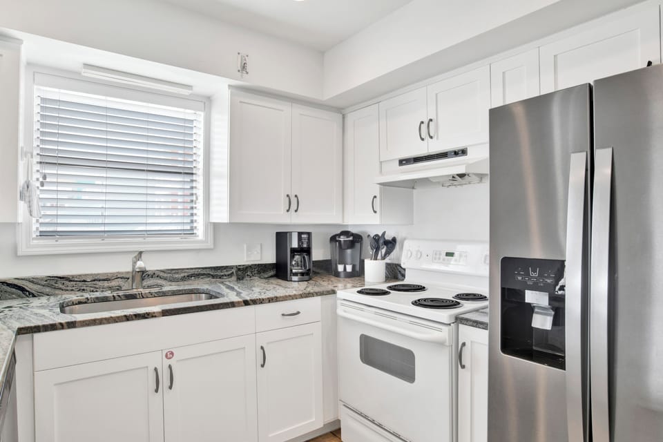 Fully equipped kitchen