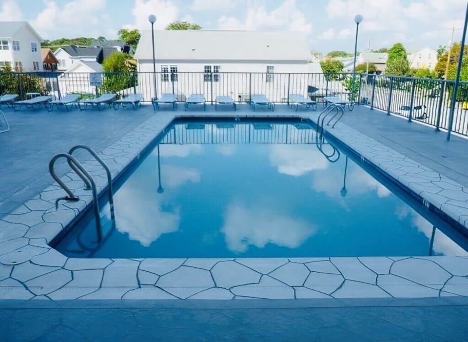 Heated Community Pool
