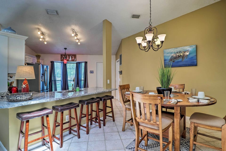 Dining Space | Dishware/Flatware