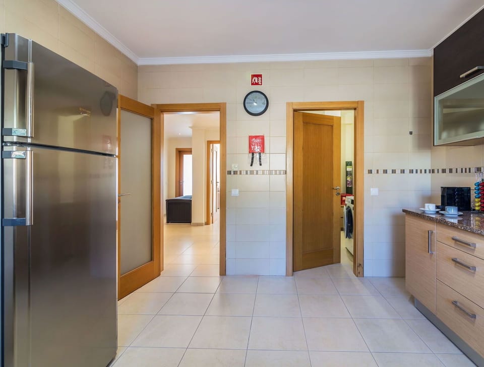 Property, Room, Building, Real Estate, Floor, Interior Design, House, Architecture, Apartment, Ceiling