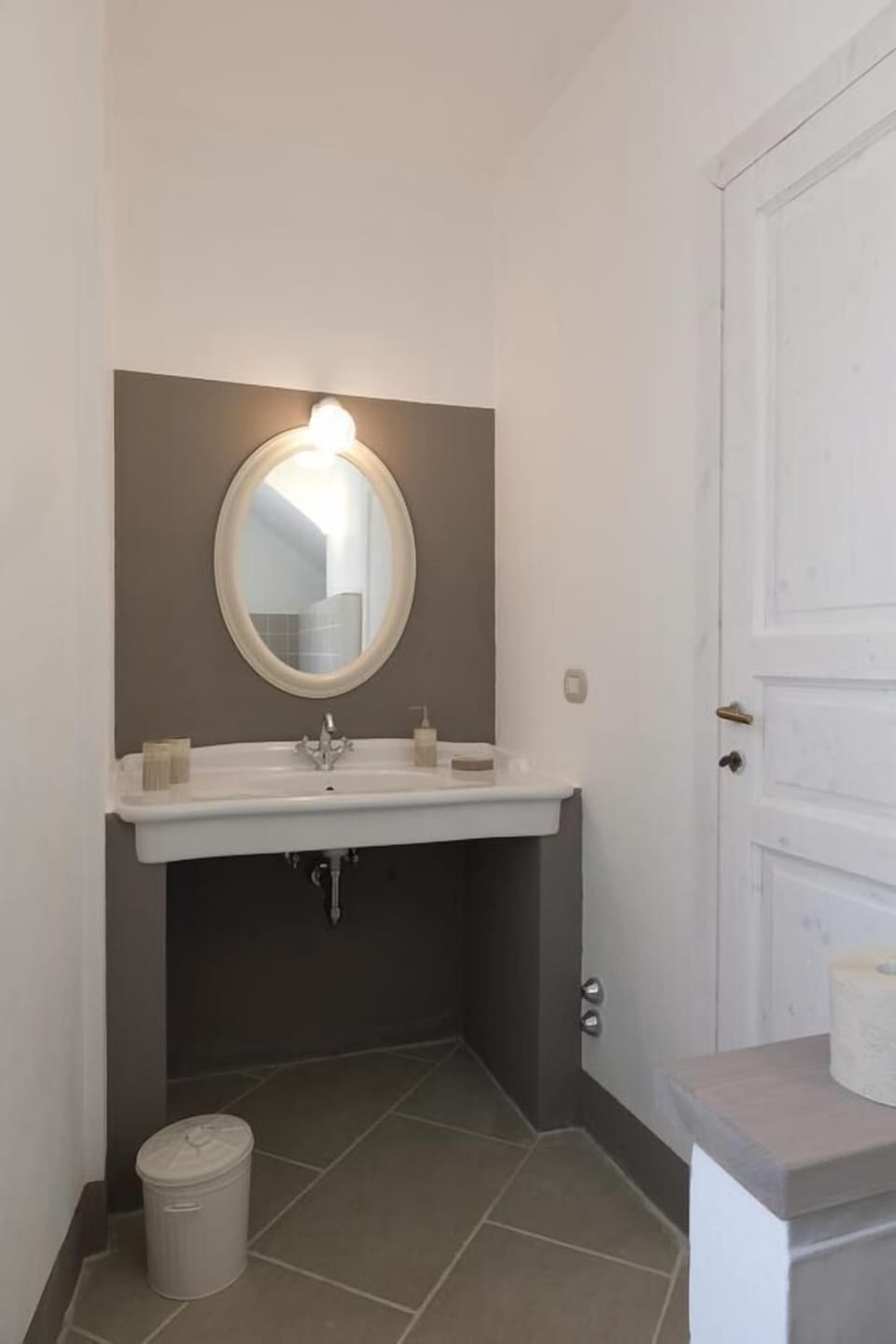 Triple Room, Multiple Beds (basilico & pinoli) | Bathroom | Free toiletries, hair dryer, bidet, towels