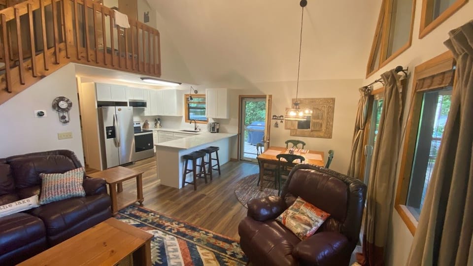 Main floor picture (living area)
