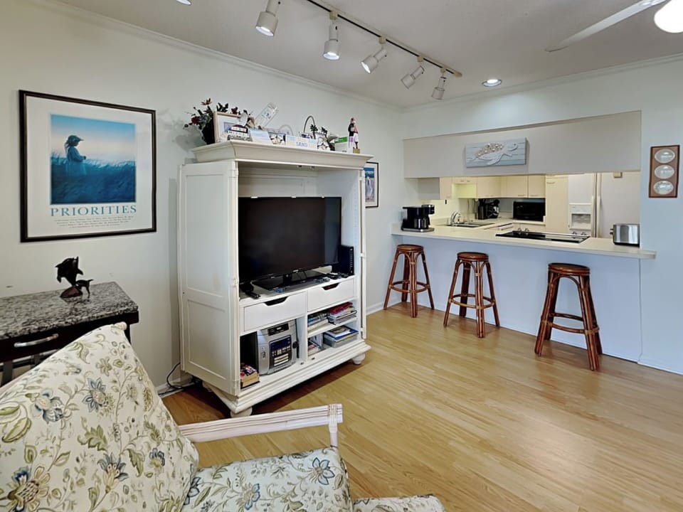 Living Area w/ Smart TV