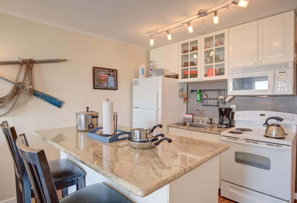 Plenty of counter space for meal prep