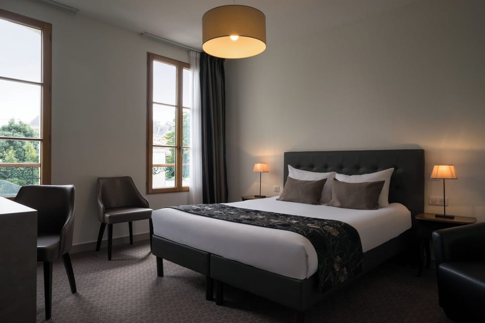Comfort Double Room | Desk, soundproofing, iron/ironing board, free WiFi