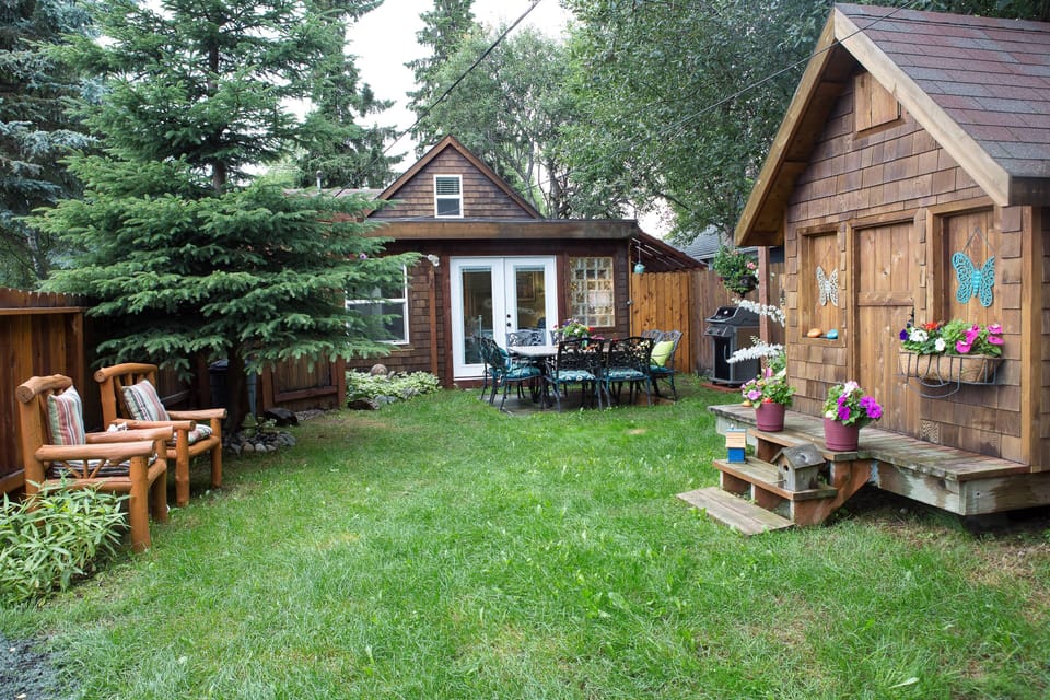 Backyard - Weber Grill, Outdoor Table, Swing Set, Fire Pit