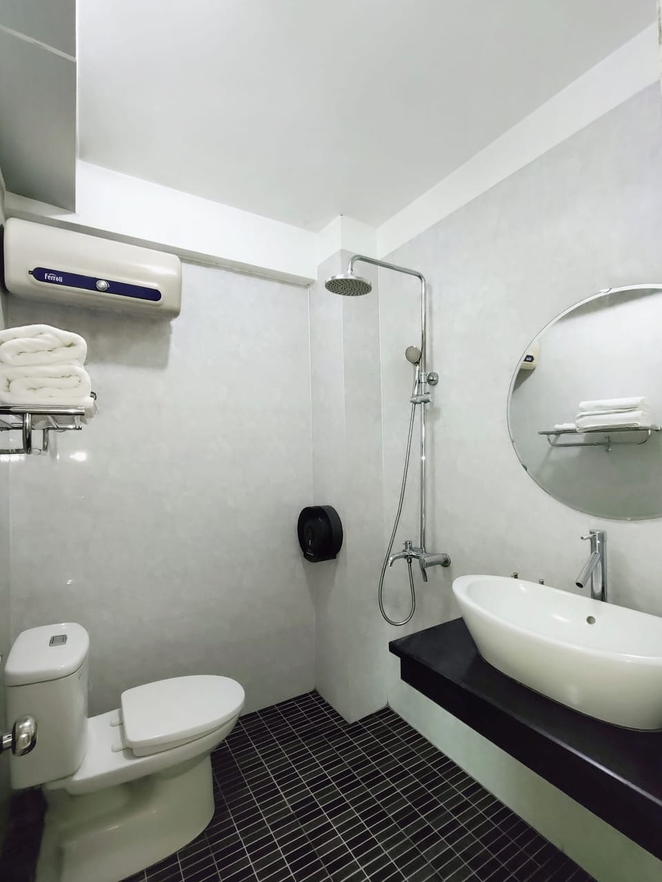 Desk, blackout drapes, free WiFi, bed sheets