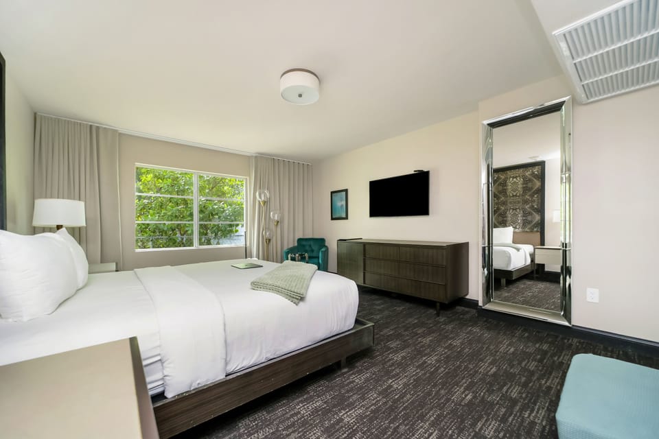 Comfort Room, Private Bathroom (Self check-in) | Pillowtop beds, in-room safe, desk, laptop workspace